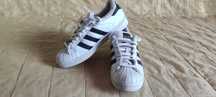 Продам кроссовки Adidas