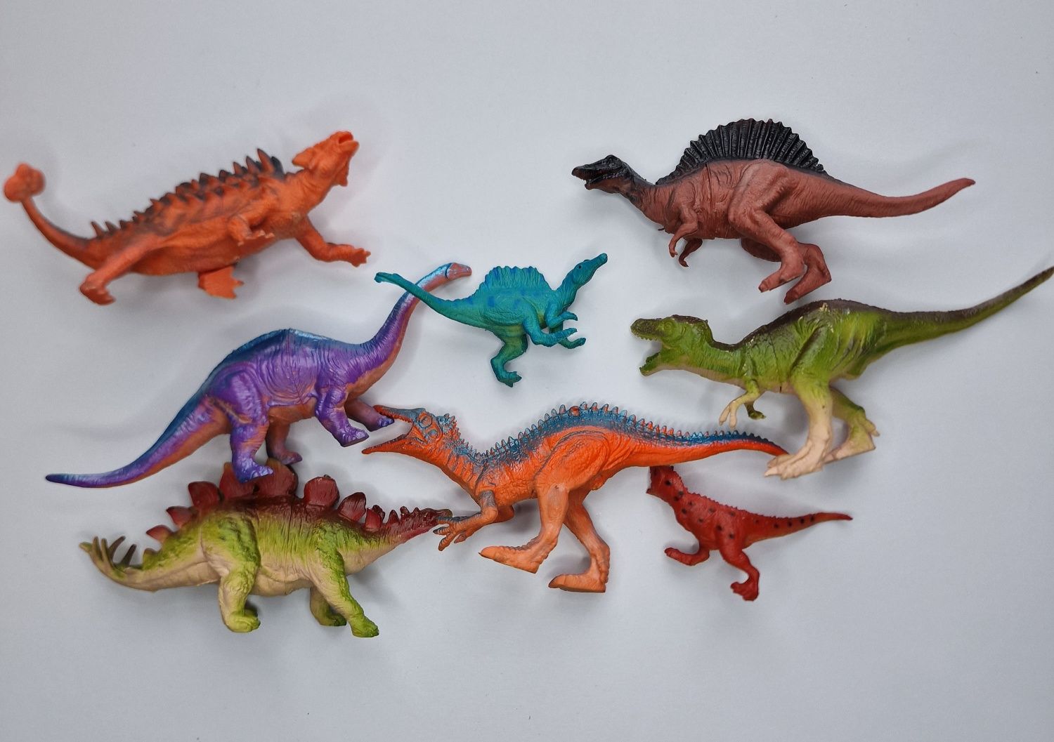 Zwierzęta dinozaury zestaw +Niespodzianka GRATIS