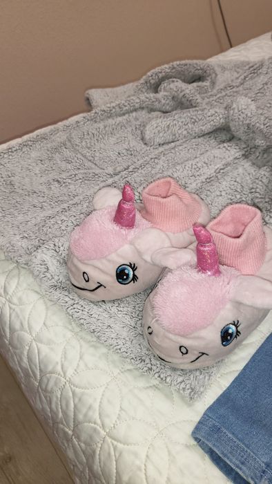 Пакет, лот,набір одягу на дівчинку 104-110,4-5,халат,сукня,джинси,юбка