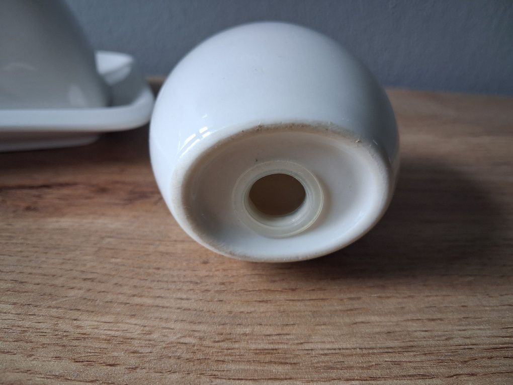 Zestaw maselniczka porcelanowa + solniczka + pieprzniczka