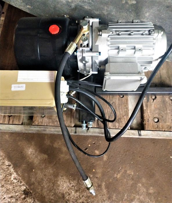 Zasilacz hydrauliczny 380V, 1,1 kW.