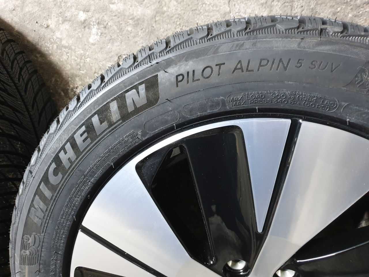 Cztery Nowe Opony zimowe 235/55R18 8,8mm Michelin Pilot Alpin 5 SUV