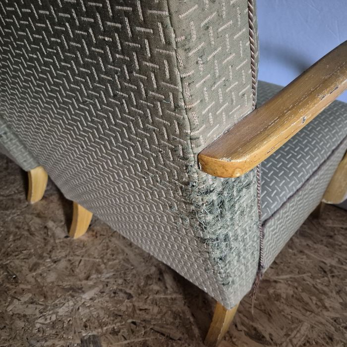 Para foteli Jindrich Halabala, oryginały.