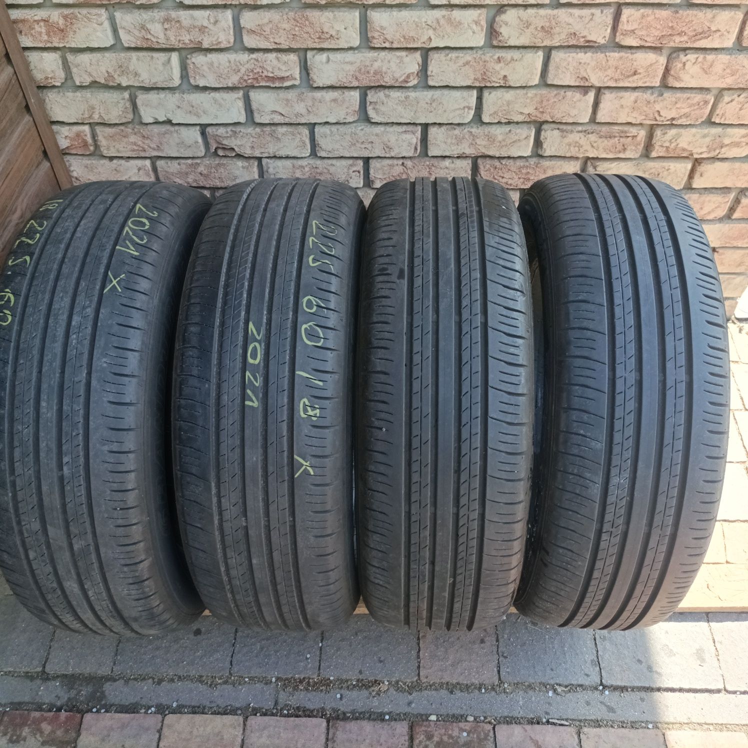 4 opony letnie 225/60/18 Dunlop 2021 rok ok 7 mm