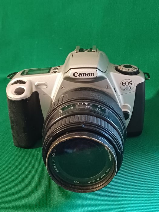 Фотоаппарат Саnon EOS 300.Зеркальный.