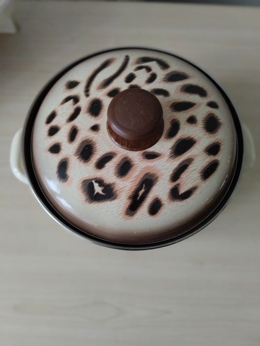 Каструля майже нова