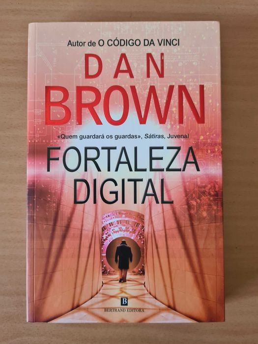 Livro "Fortaleza Digital" de Dan Brown