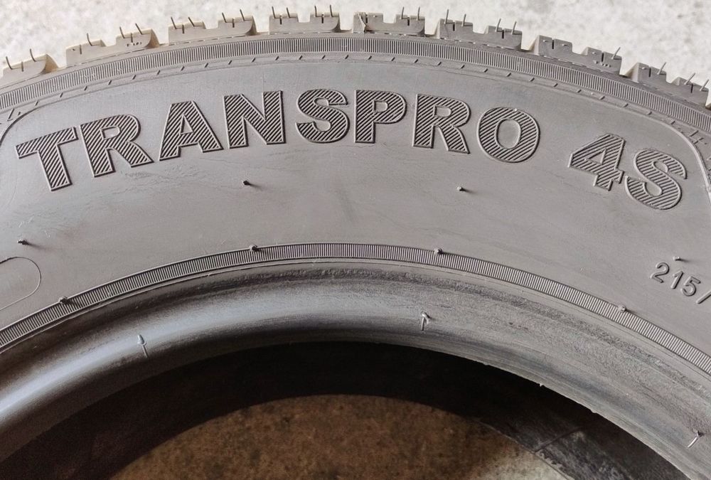 Шини всесезонні R15C 215/70 Kleber Transpro 4S