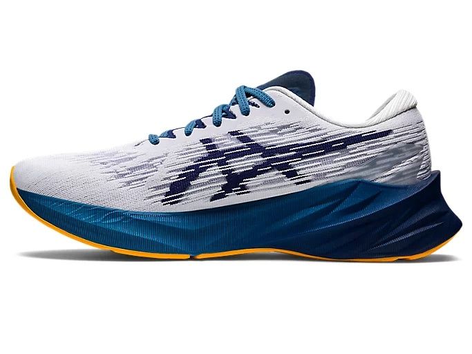 Розпродаж залишків Asics Novablast 3 Кроси Асікс Літні кросівки