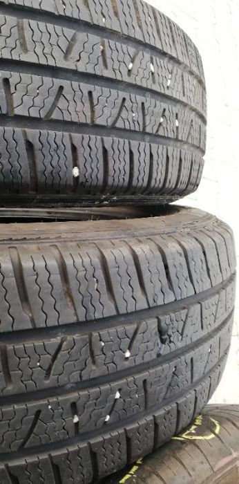 215/60/17 c pirelli carier winter