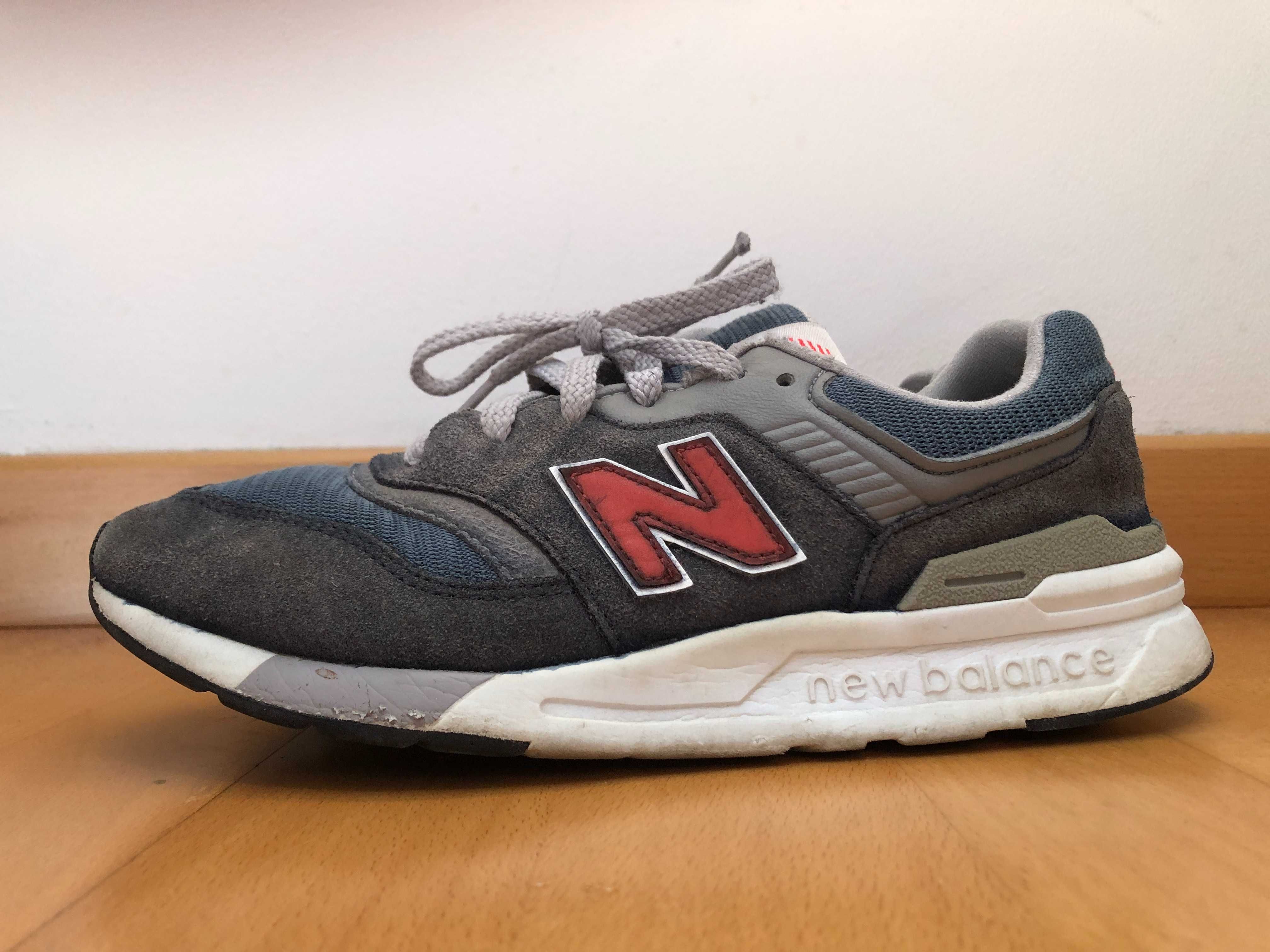 Sapatilhas New Balance em nobuck NB997