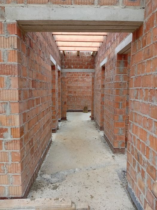 Мурування стін із газобетона цегли шлакоблока.