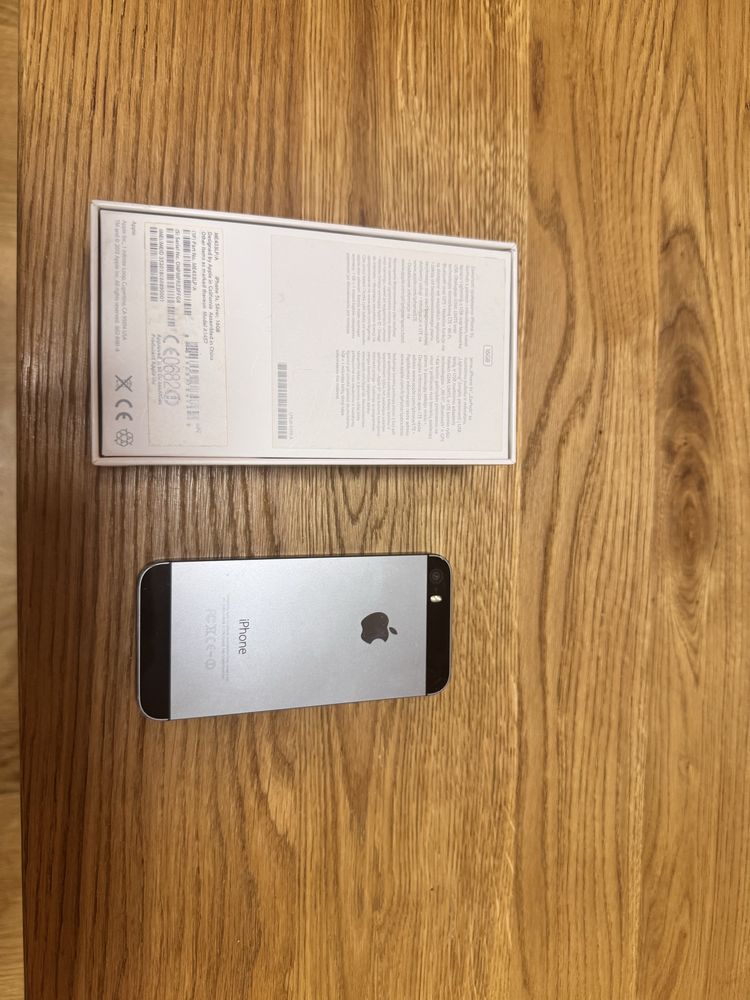 Iphone 5s kolor space gray 16 GB
