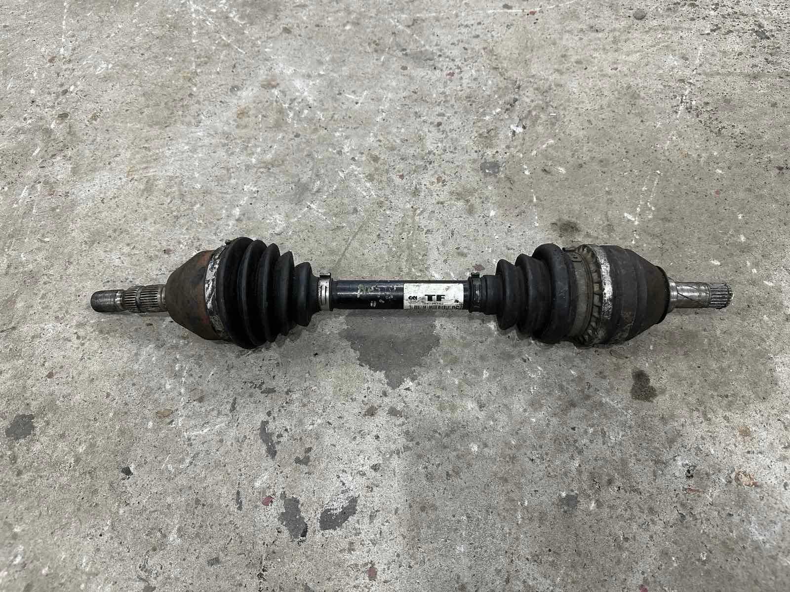 Полуось передняя левая Opel Zafira B 1.8 16V 2005 13136382