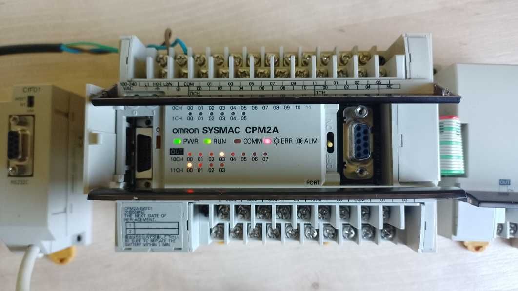 Sterownik PLC OMRON cpm2a-30CDR-A / cpm1a-MAD01 / cpm1-CIF01