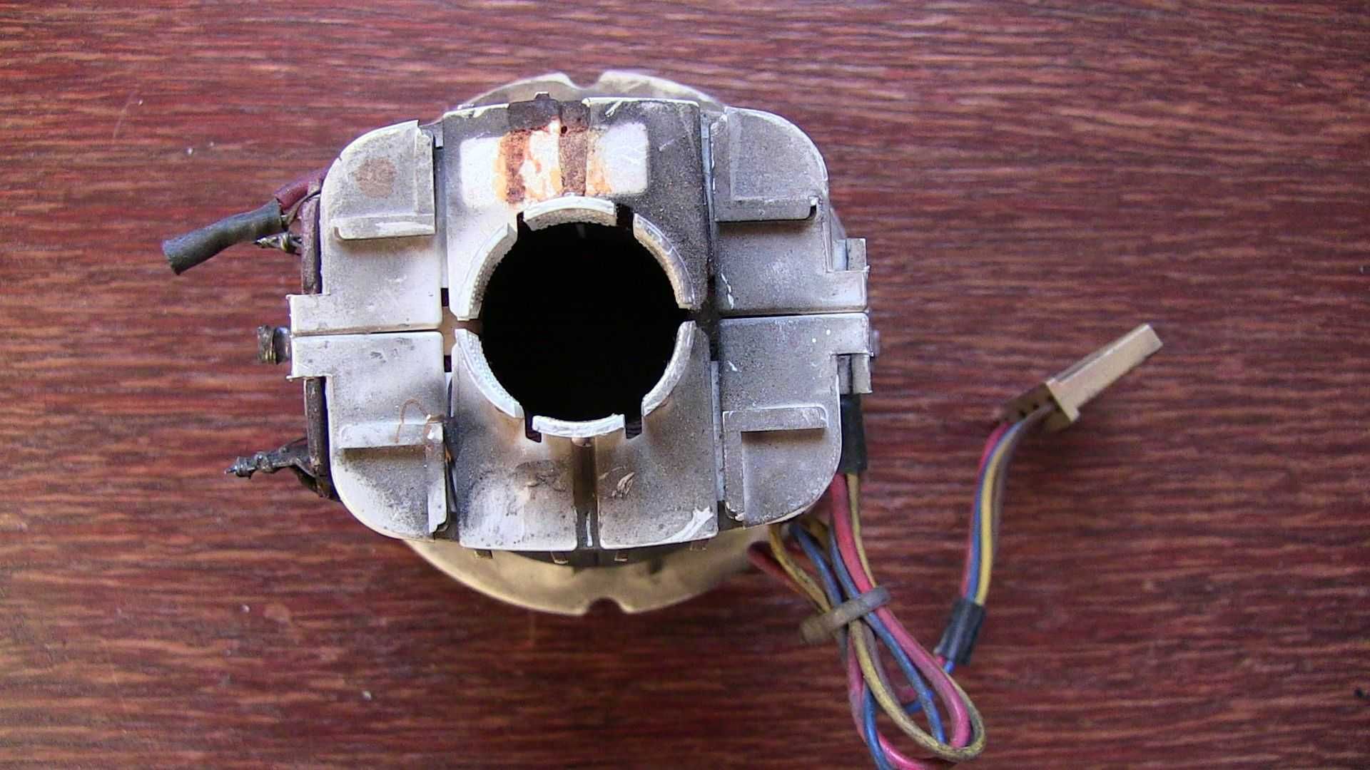 Отклоняющая система THAI CRT 330p909  на Кинескоп (обмотки целые)