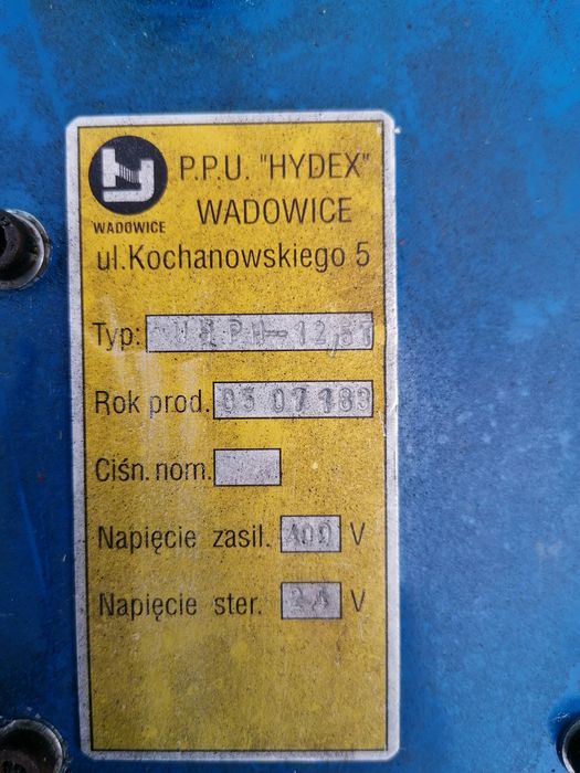 Pompa hydrauliczna z silnikiem i tłokiem