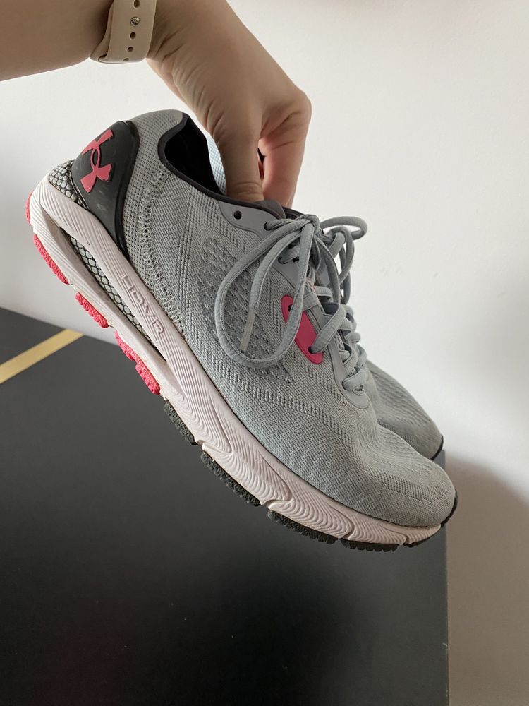 Buty Under Armour Hovr