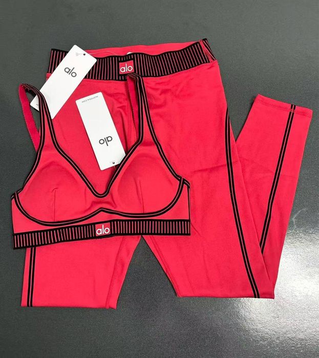 Костюм ало йога alo yoga розмір S