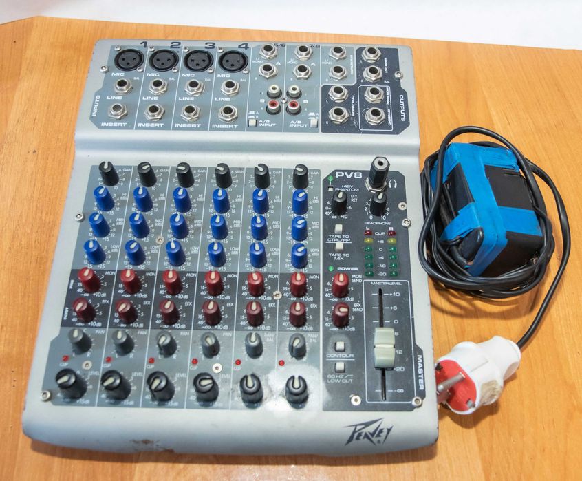 Микшерный пульт Peavey PV8 4mono+2stereo.