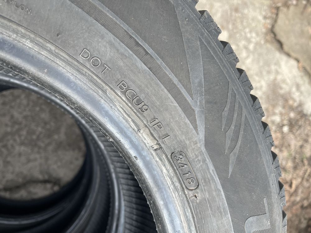 Шини 215/60 R16