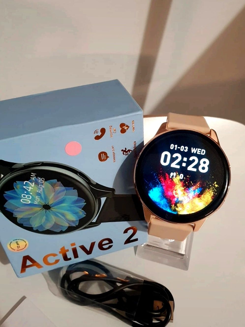 Smartwatch złoty na pasku