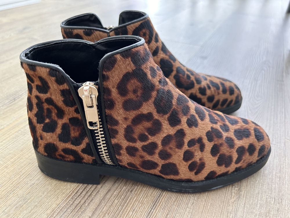 Botim Animal Print Zara