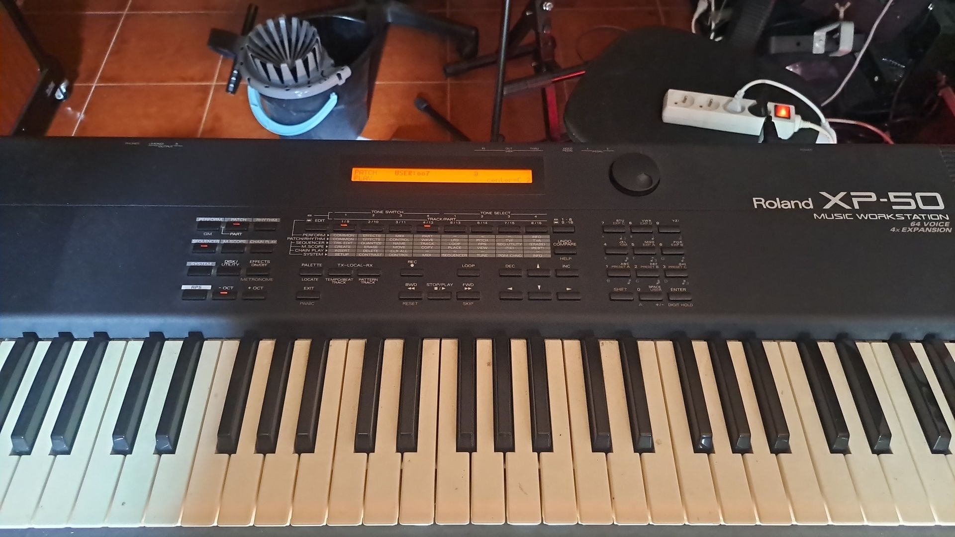 Teclado Roland XP 50