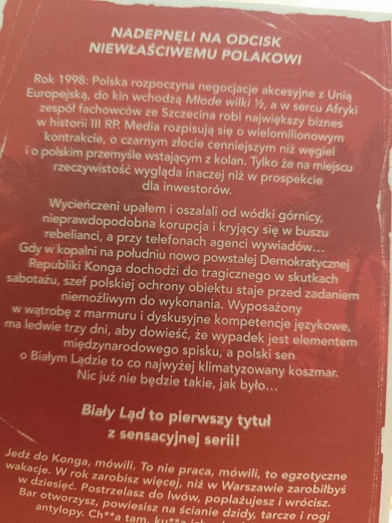 Biały ląd Ł. Błaszczyk,P. Sajewicz, M. Wełna