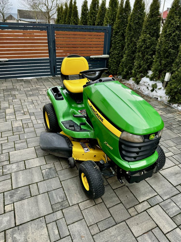 Traktorek John Deere x304- skrętne 4 koła USA