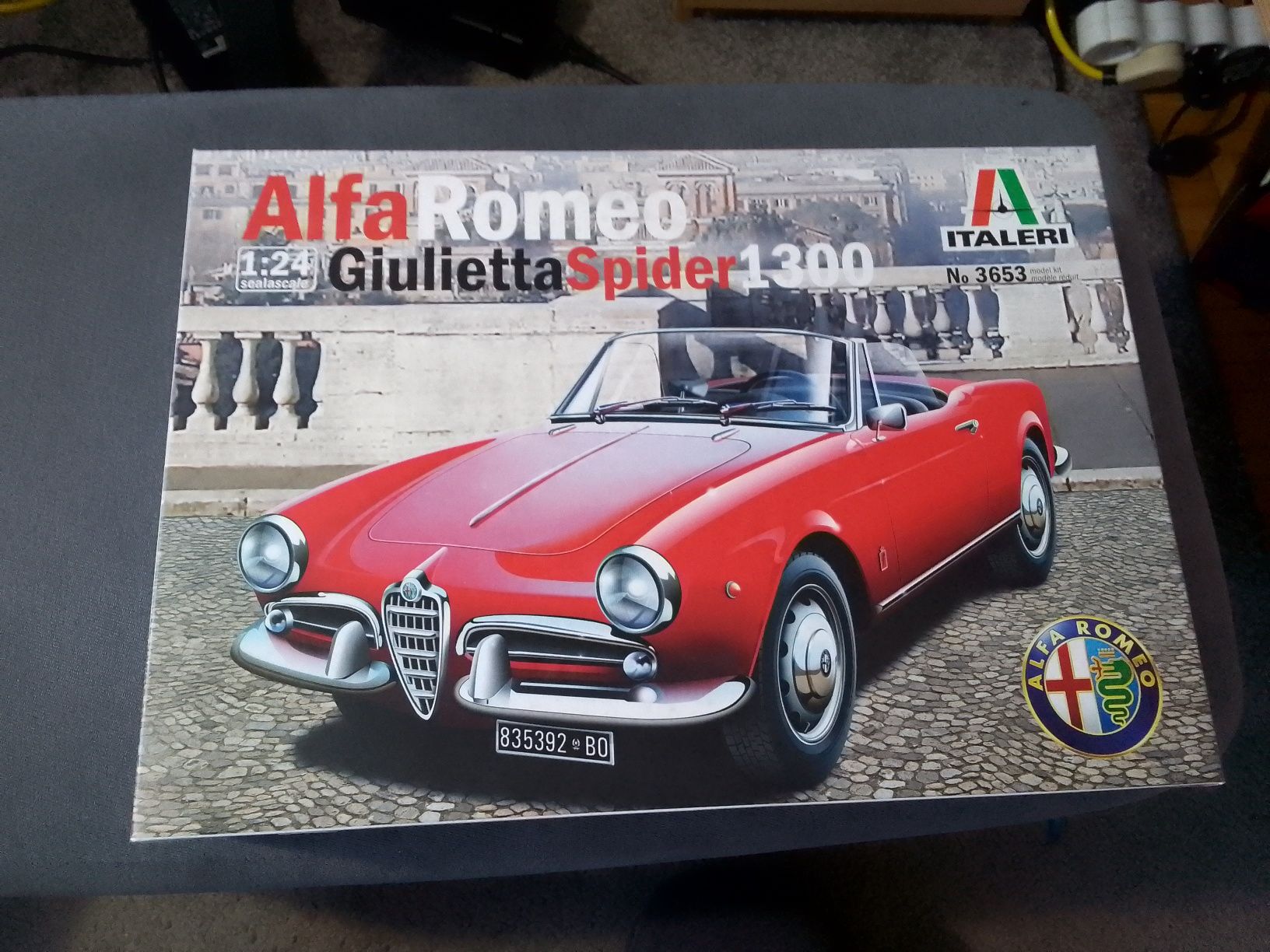 Alfa Romeo Gulietta spider 1300 ITALERI 1:24 UNIKAT
