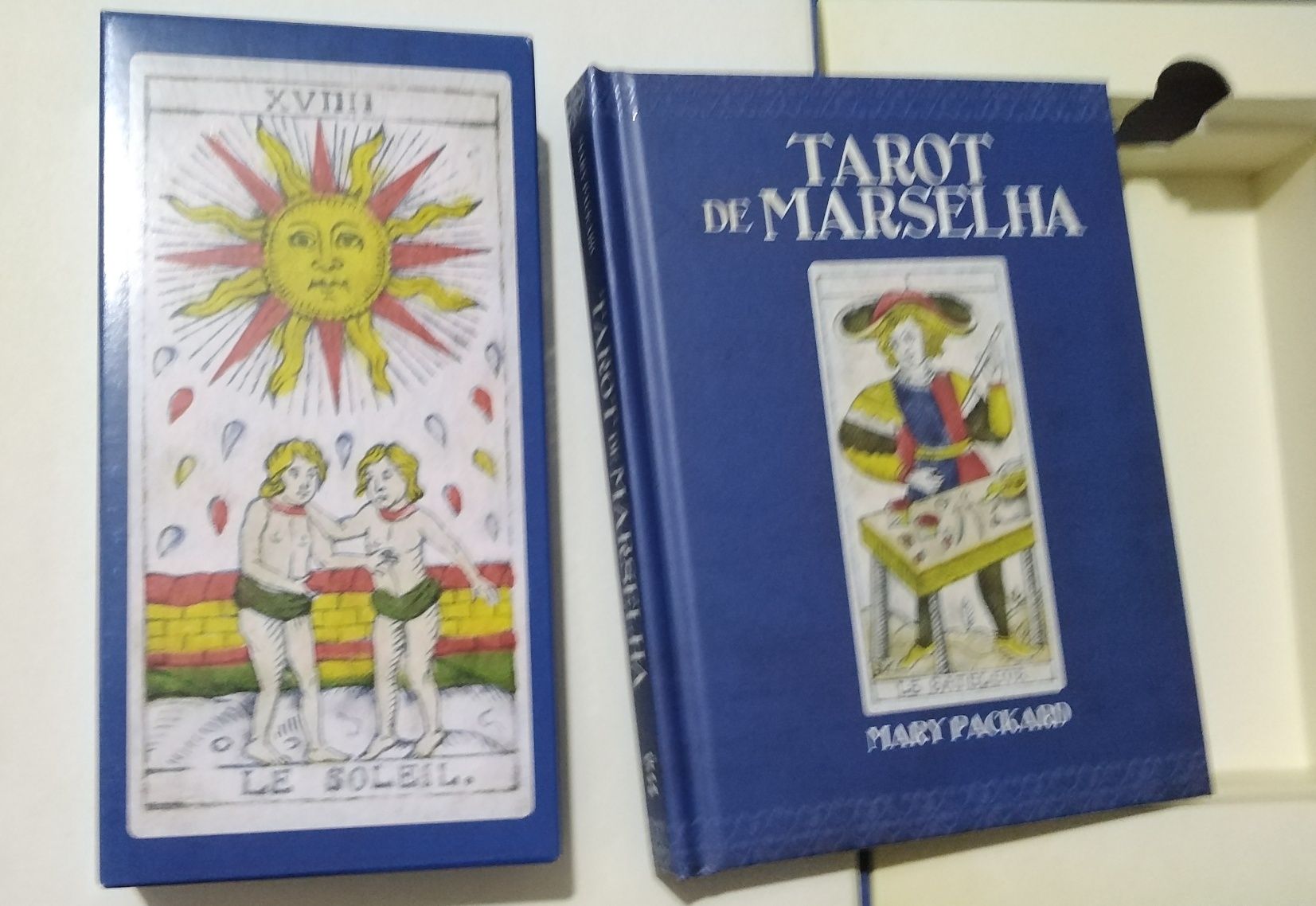 Tarot de Marselha - Livro + Cartas