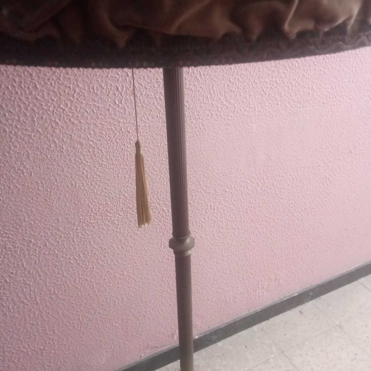 Candeeiro alto, Vintage, com pé em bronze