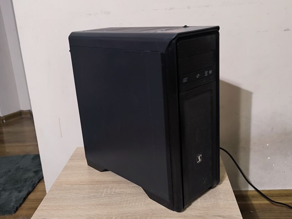 Komputer do gier i pracy w super stanie