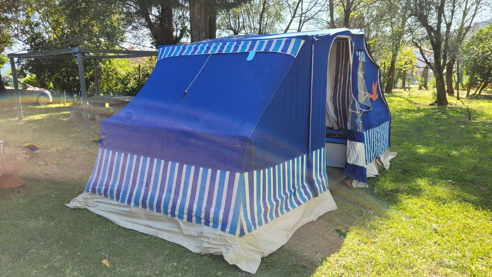 Atrelado Tenda em excelentes condições