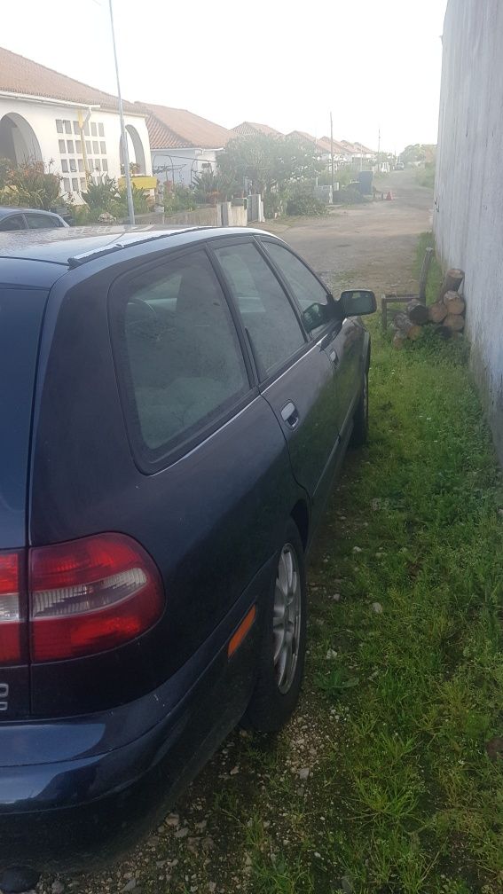 Volvo v40 para peças