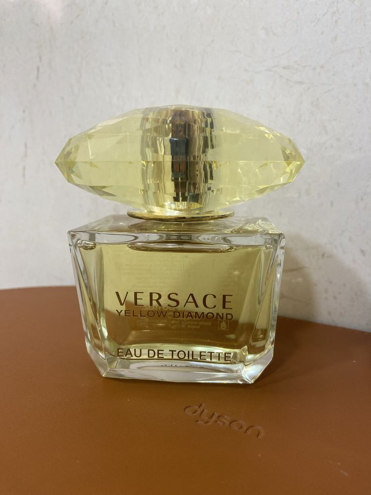 Туалетная вода Versace Yellow Diamond 90 мл