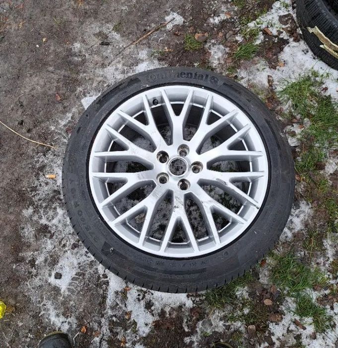 Felga aluminiowa z oponą Ford Mustang 9.5Jx19 ET 52.5 FR3J-1007-CB/EA continental contisportcontact 5 275/40R19 101Y