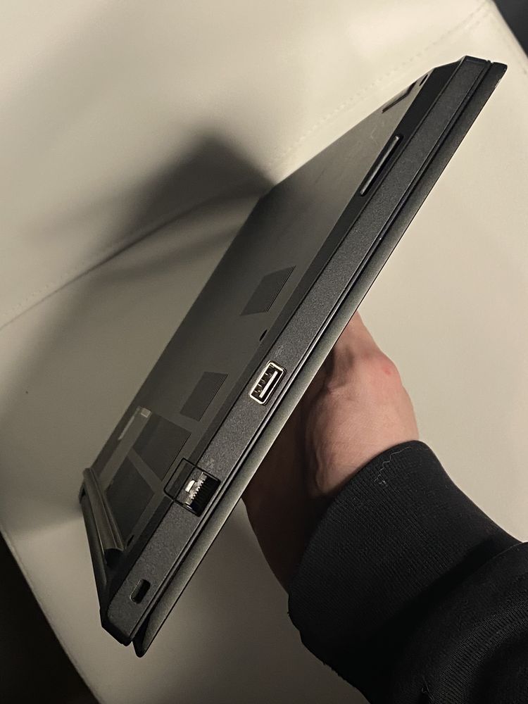 Lenovo ThinkPad E14 14" FullHD | i5-10210u | 8/256
