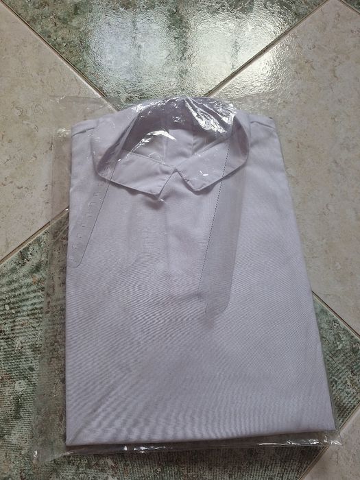 Camisa traje académico femenino UBI