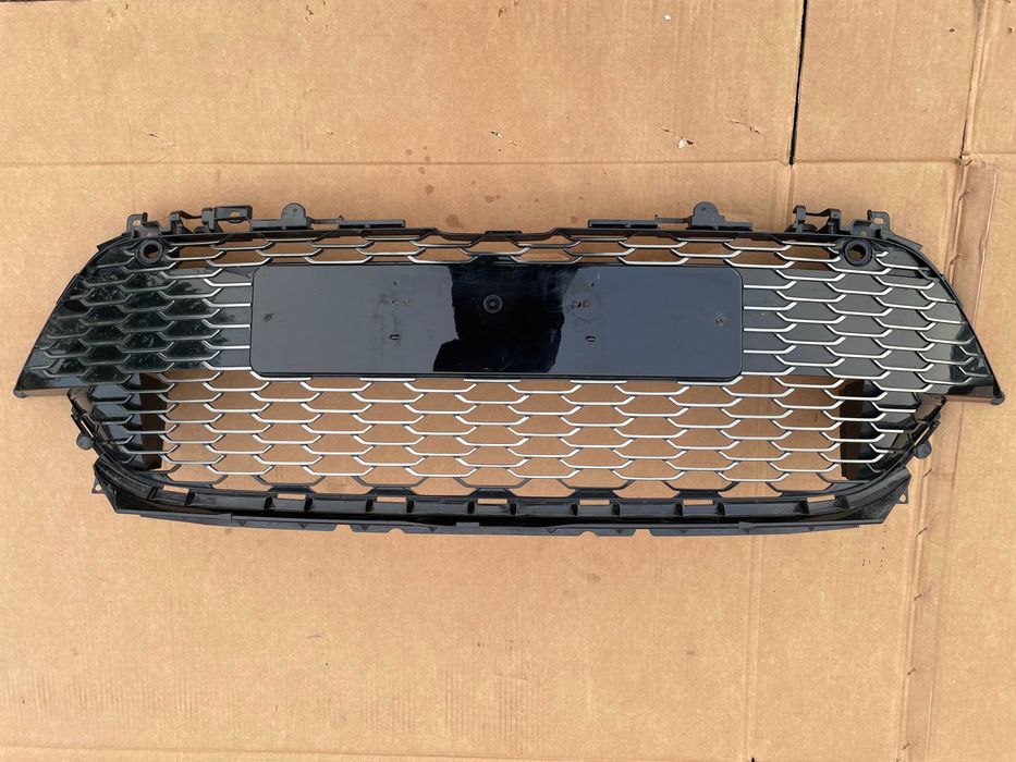 Grill atrapa kratka zderzaka przód przedniego Toyota Corolla E21 GR