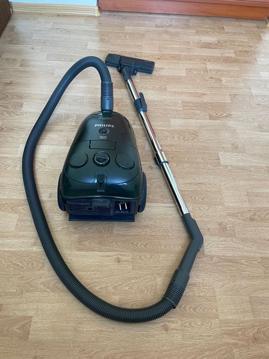 Пилосос Philips Mobilo turbomax-відмінний стан, 599 грн.