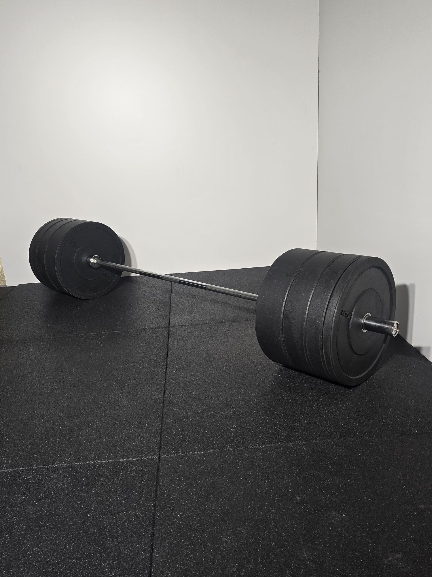 Zestaw bumperów 100 kg + Gryf olimpijski 220cm.