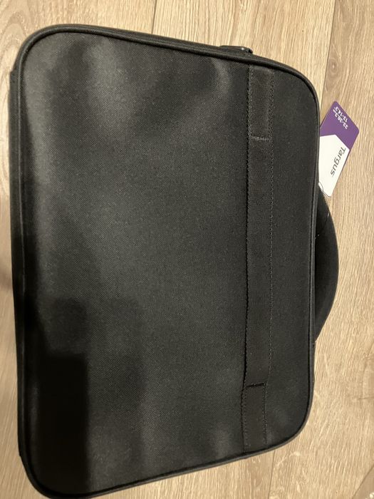 Nowa torba na laptopa Targus