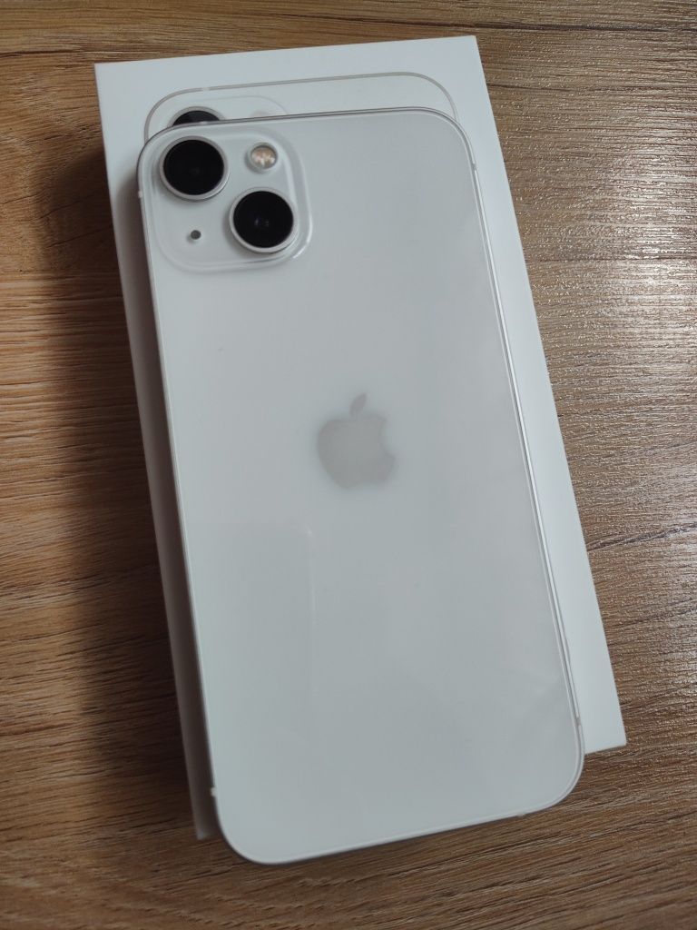 iPhone 13 128GB biały stan bdb pudełko etui
