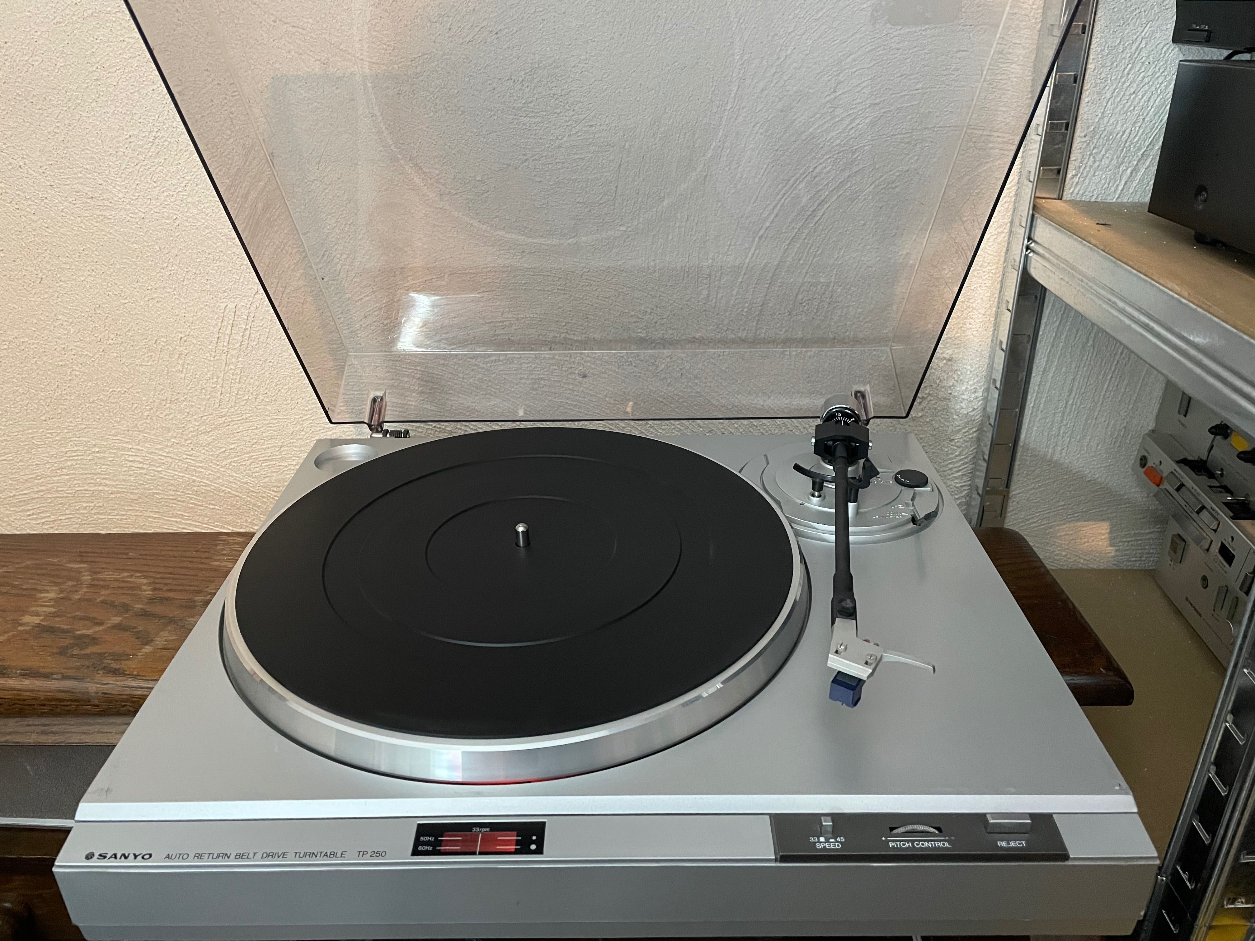 Sanyo TP250 Gramofon