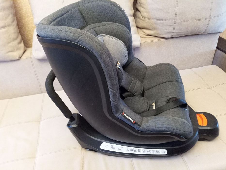 Продам автокрісло від народження Welldon