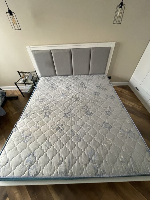 Продам матрас 180х200