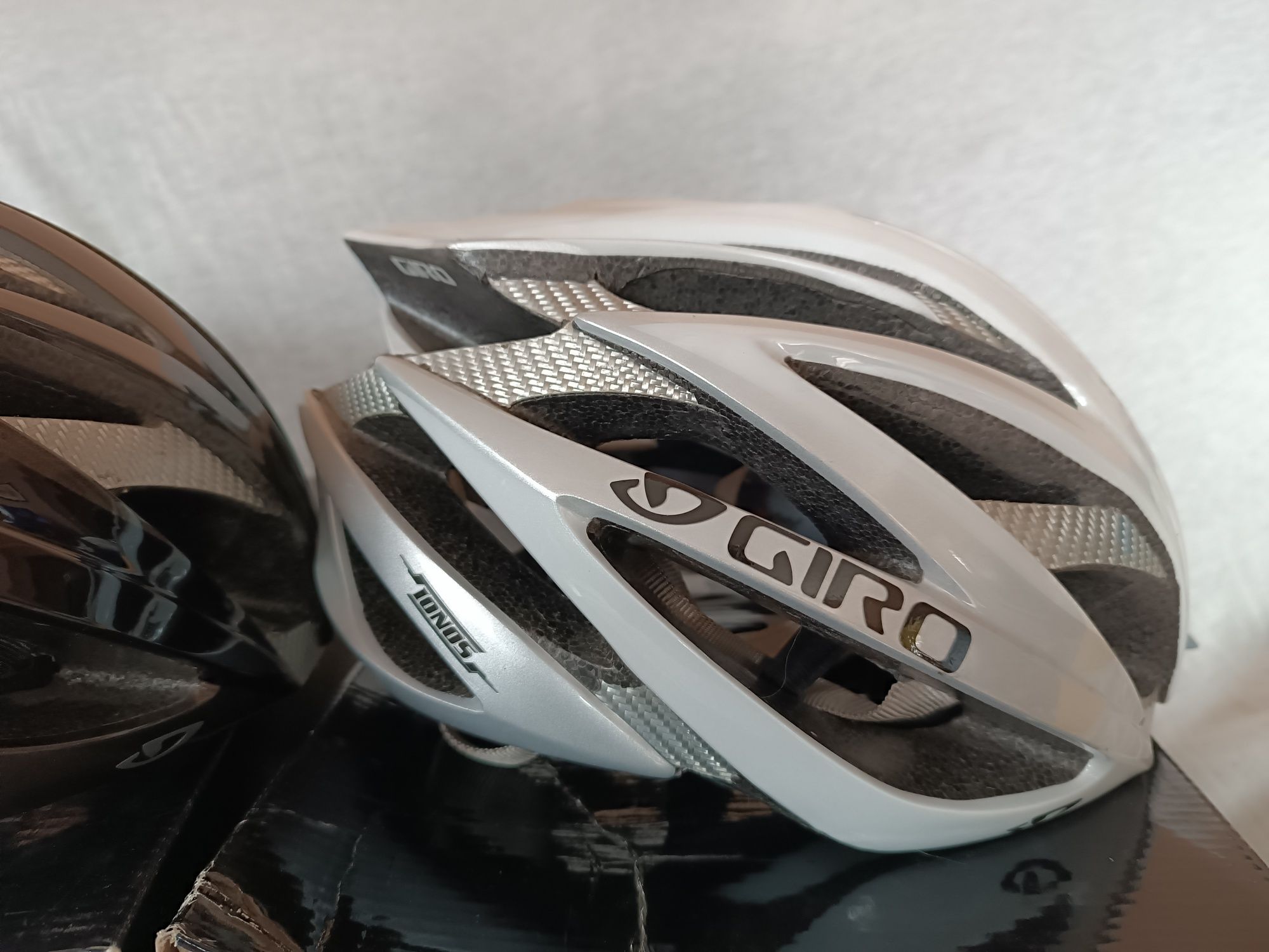 Giro Ionos kask szosowy