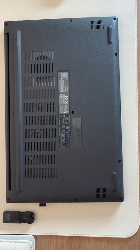Portátil Asus VivoBook OLED M1505YA
